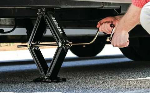 Best RV Stabilizer Jacks